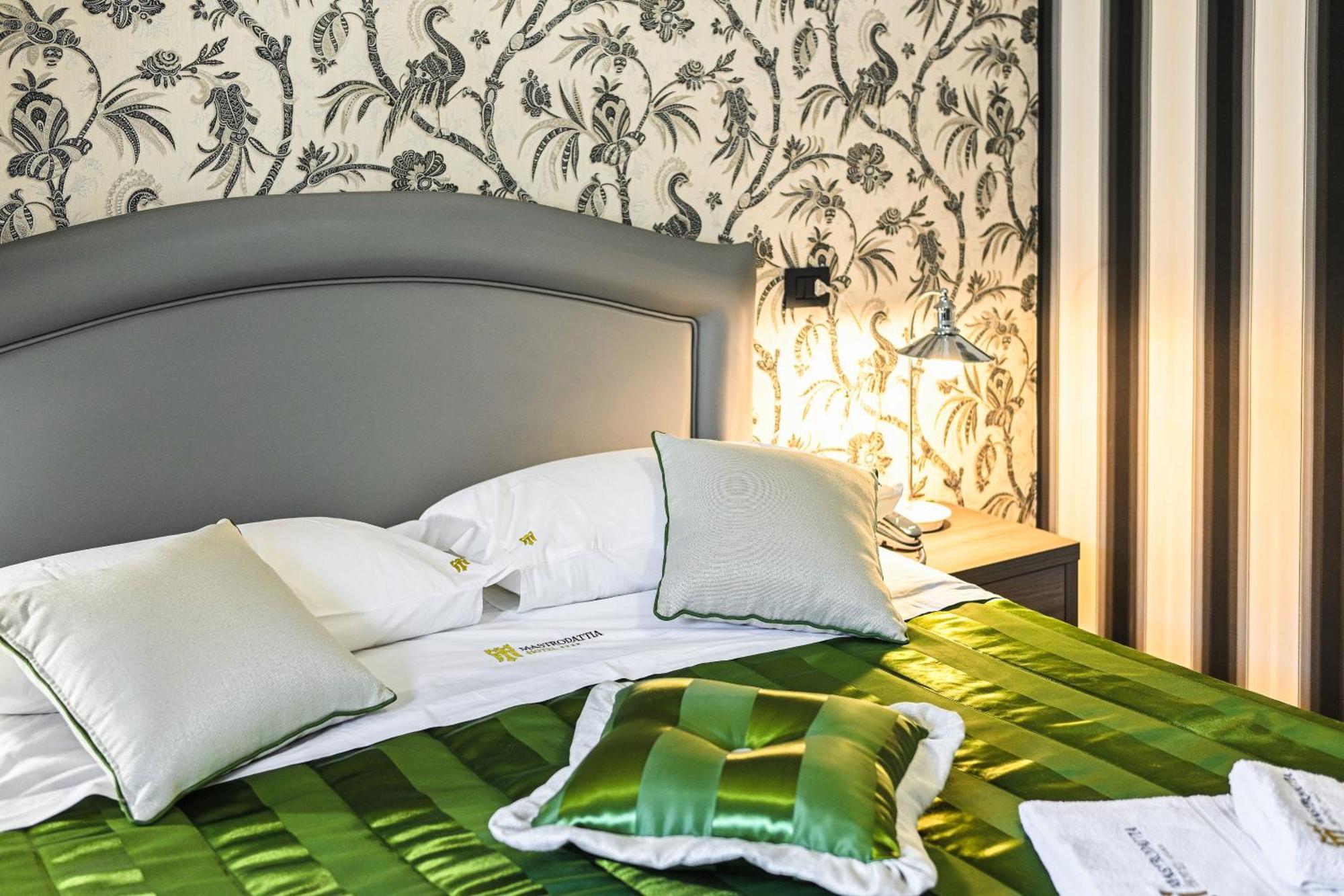 Hotel Mastrodattia Celano Dış mekan fotoğraf