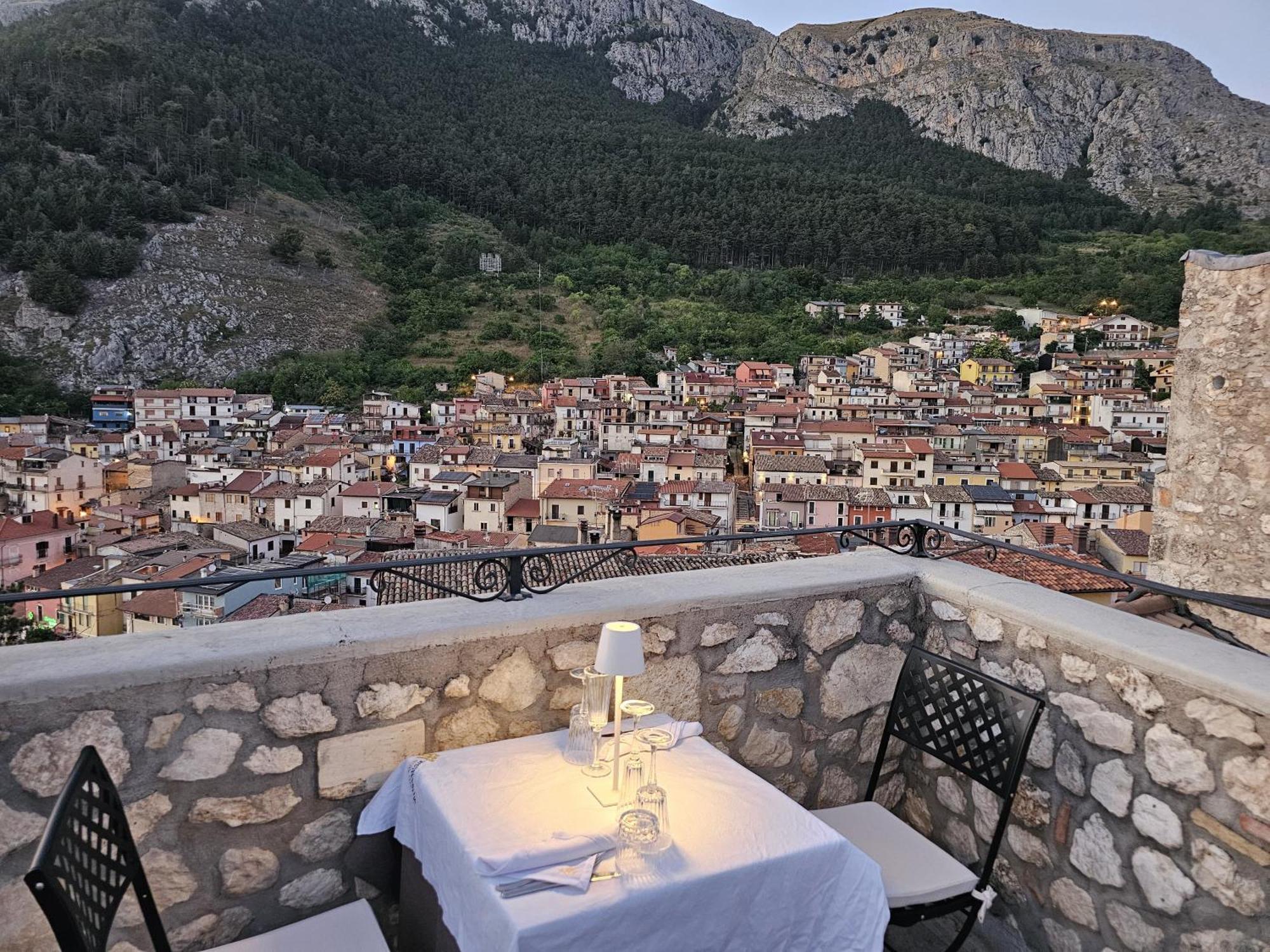 Hotel Mastrodattia Celano Dış mekan fotoğraf